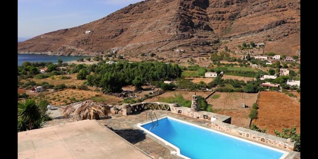Sun House Villa *