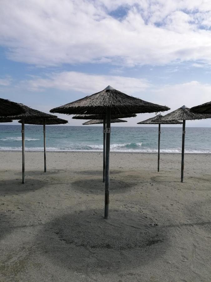 Don Bazilio Seahouse Leptokarya (Pieria)