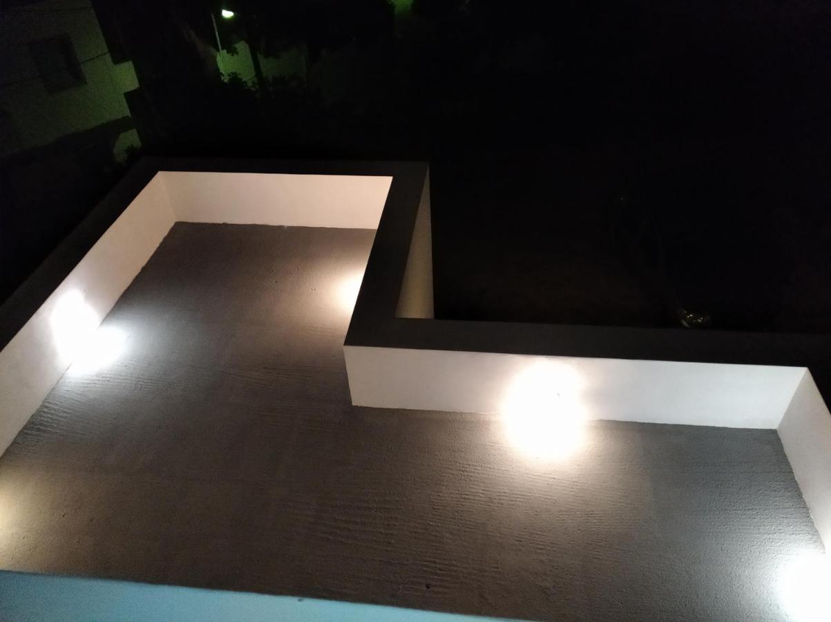 Kominos Apartment *