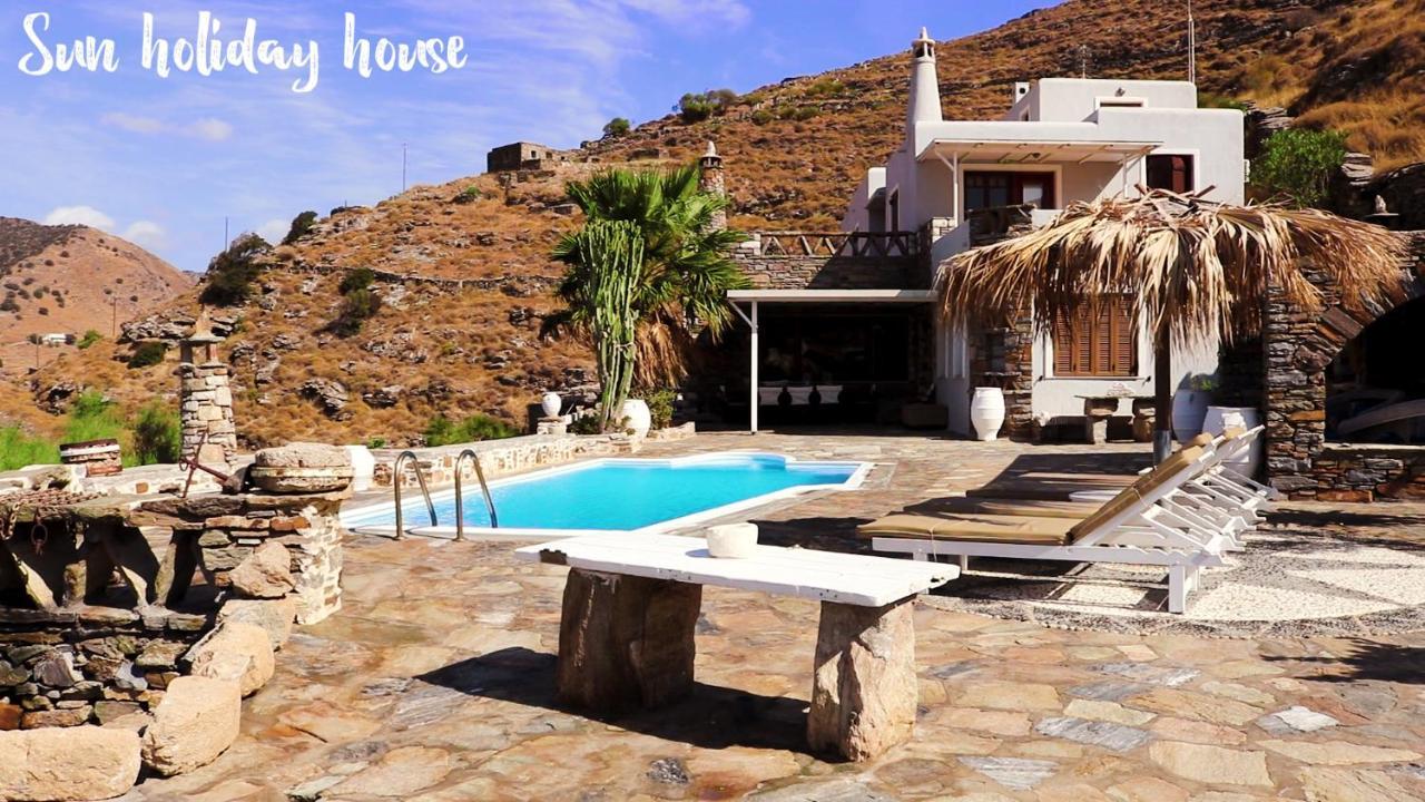 Sun House Villa *