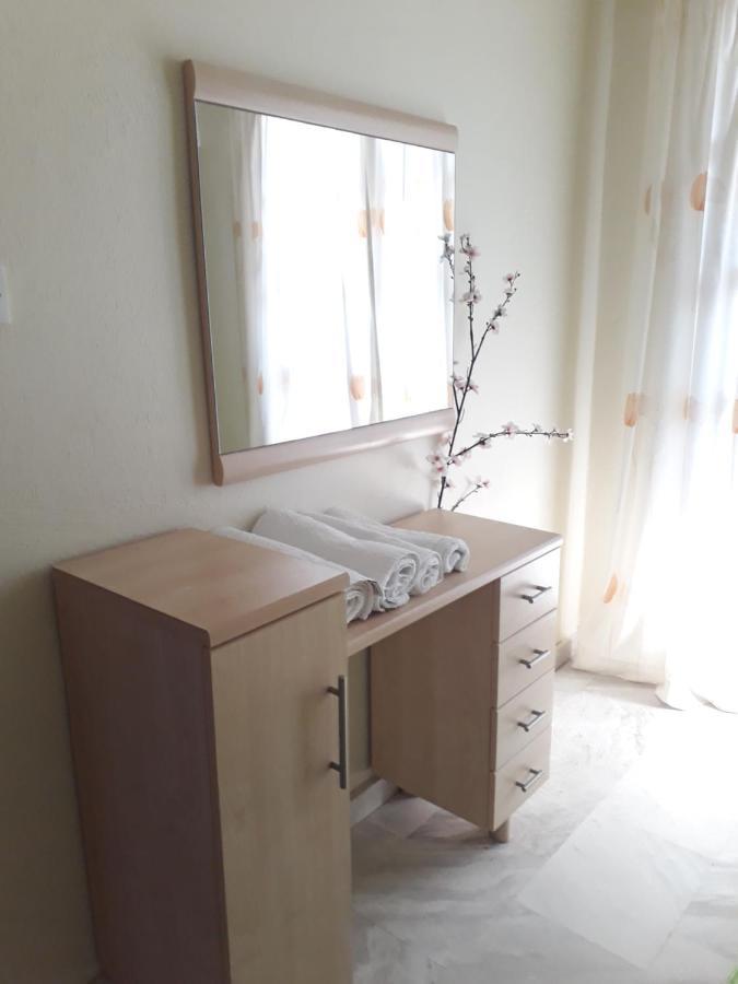 Nefeli Seaside Apartment