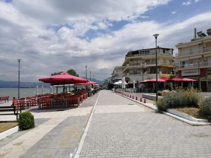 By The Sea Apartment *