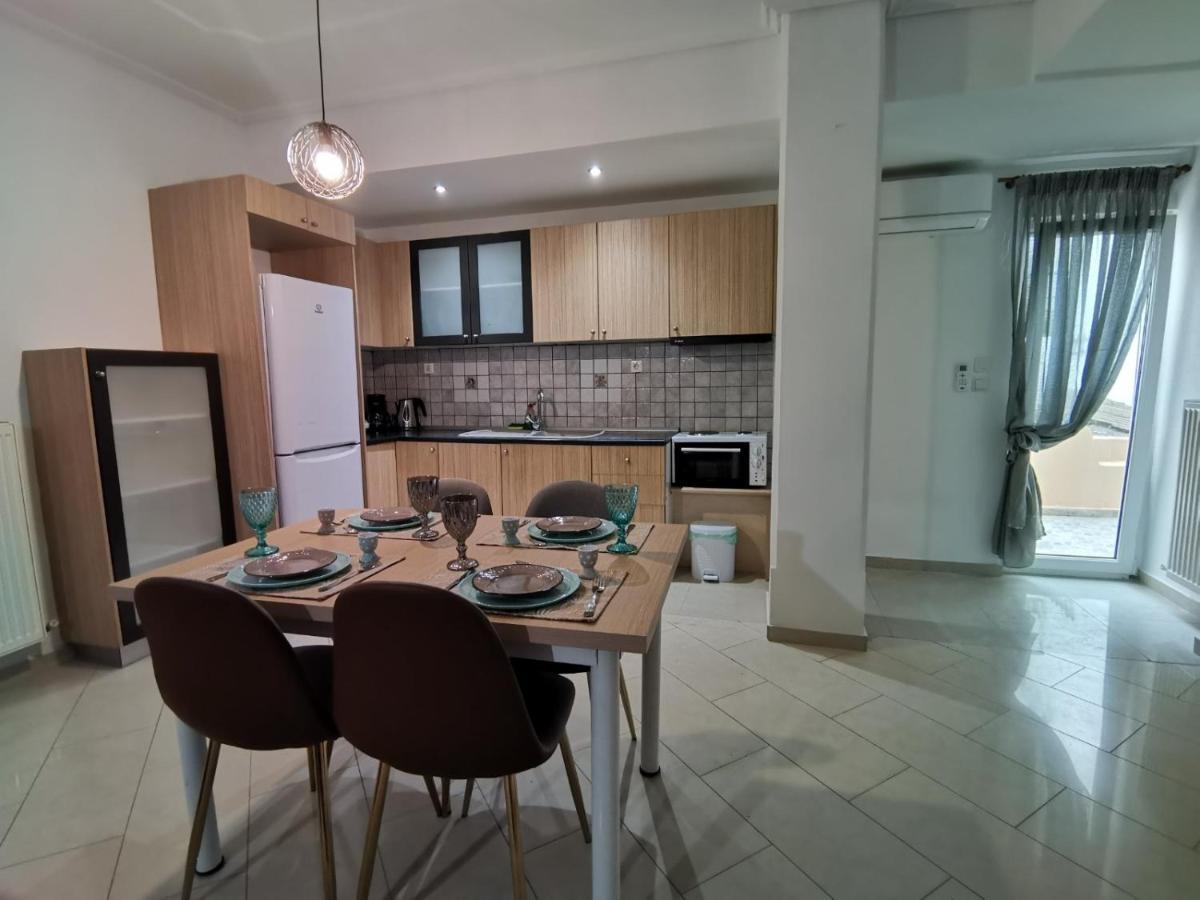 Evris House 1 *