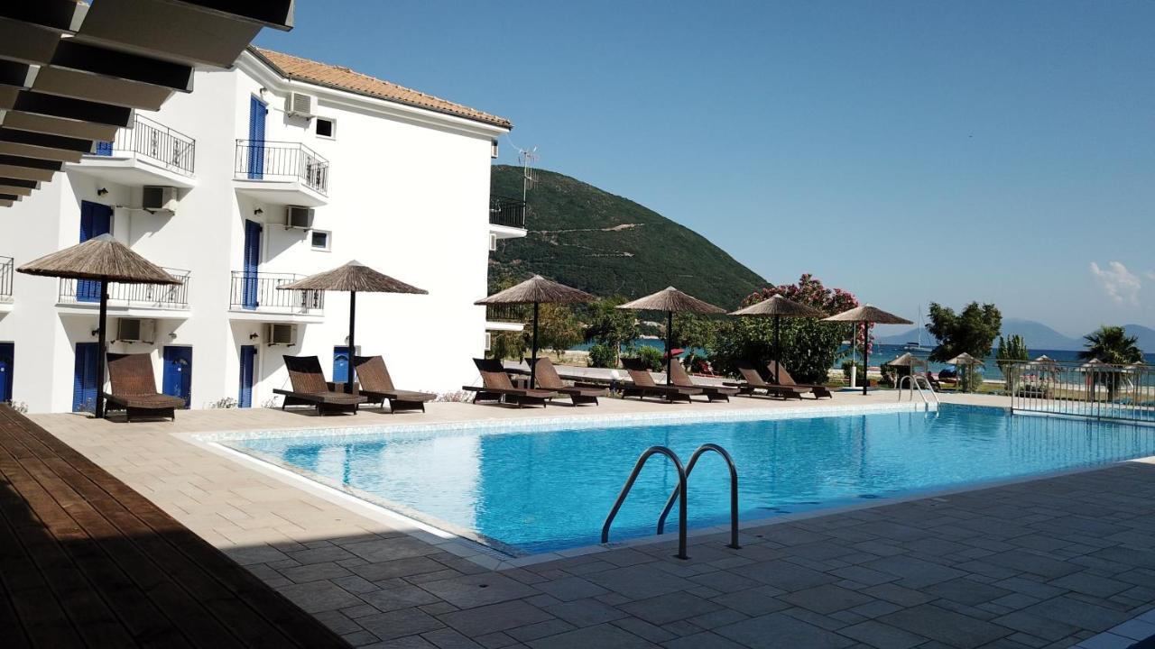 Surf 2* Vasiliki (Lefkada)