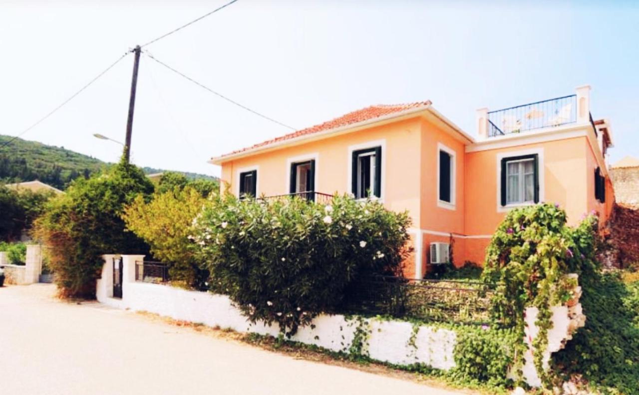 Holiday home Ireni Waterfont