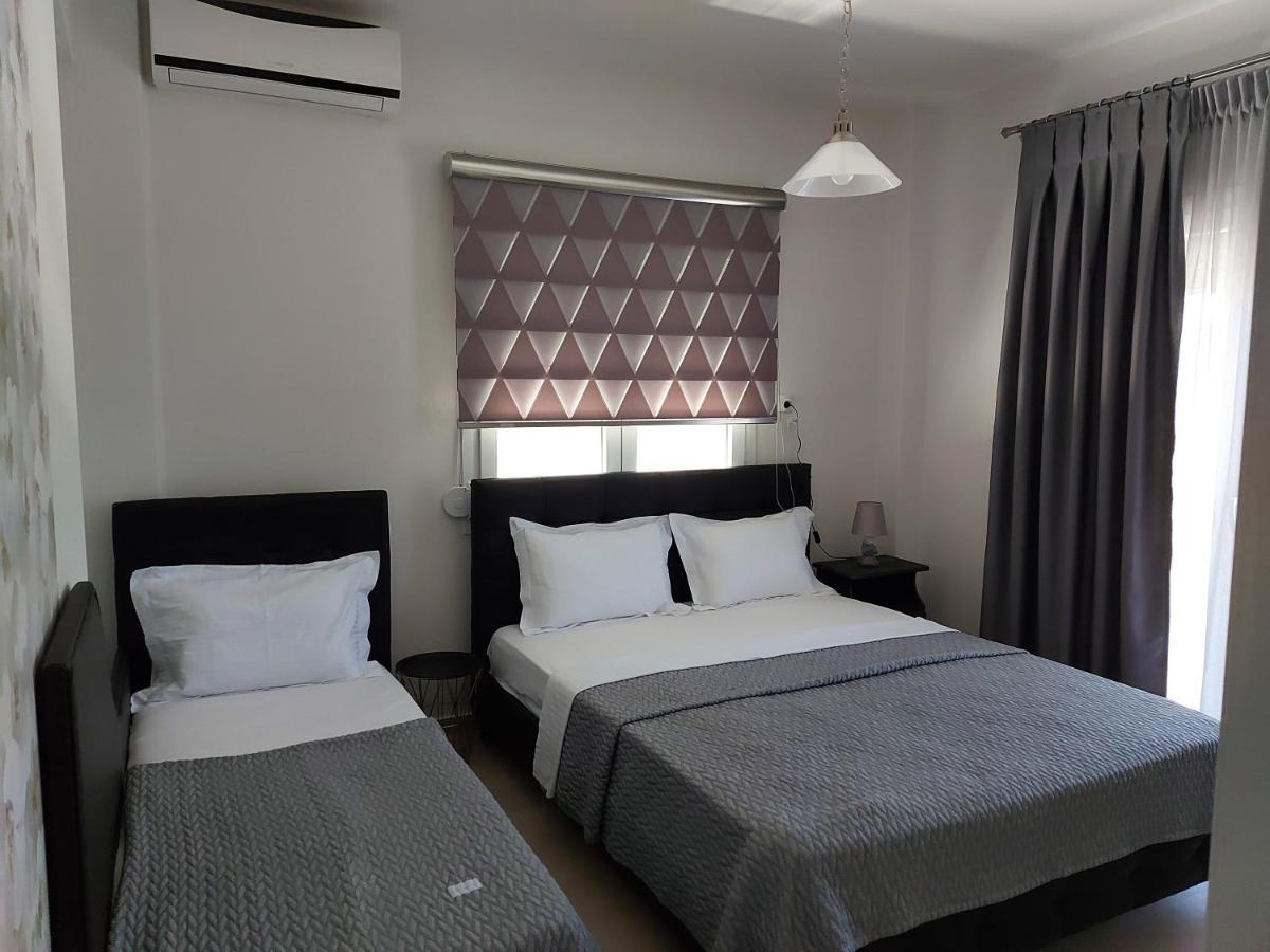 Sea View Apartment *