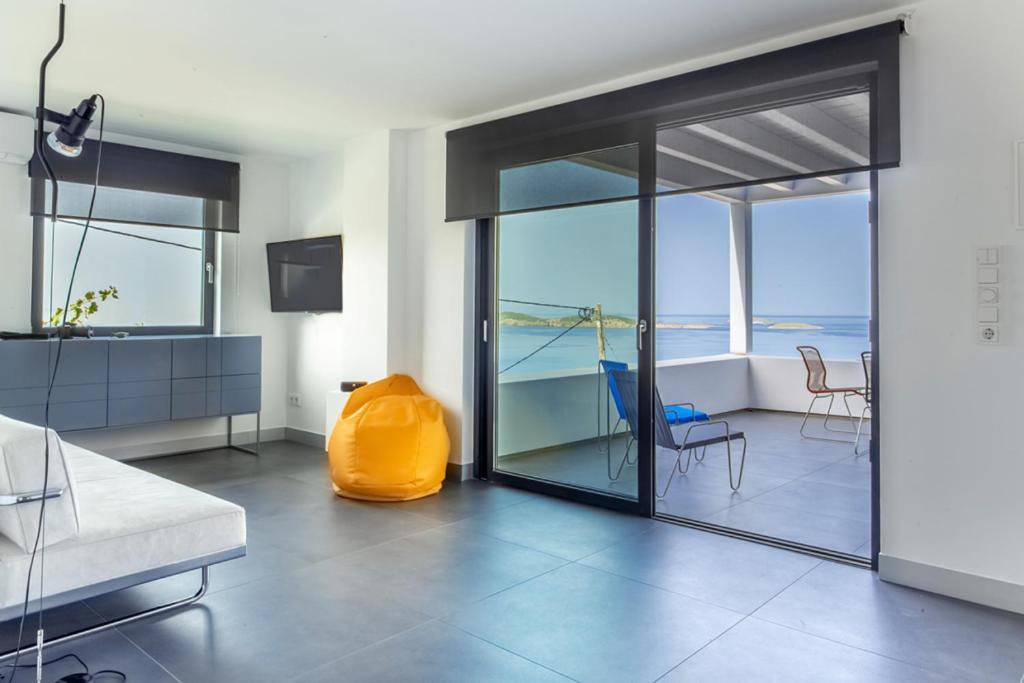 Blue Frames Summer House Villa Batsi (Andros)