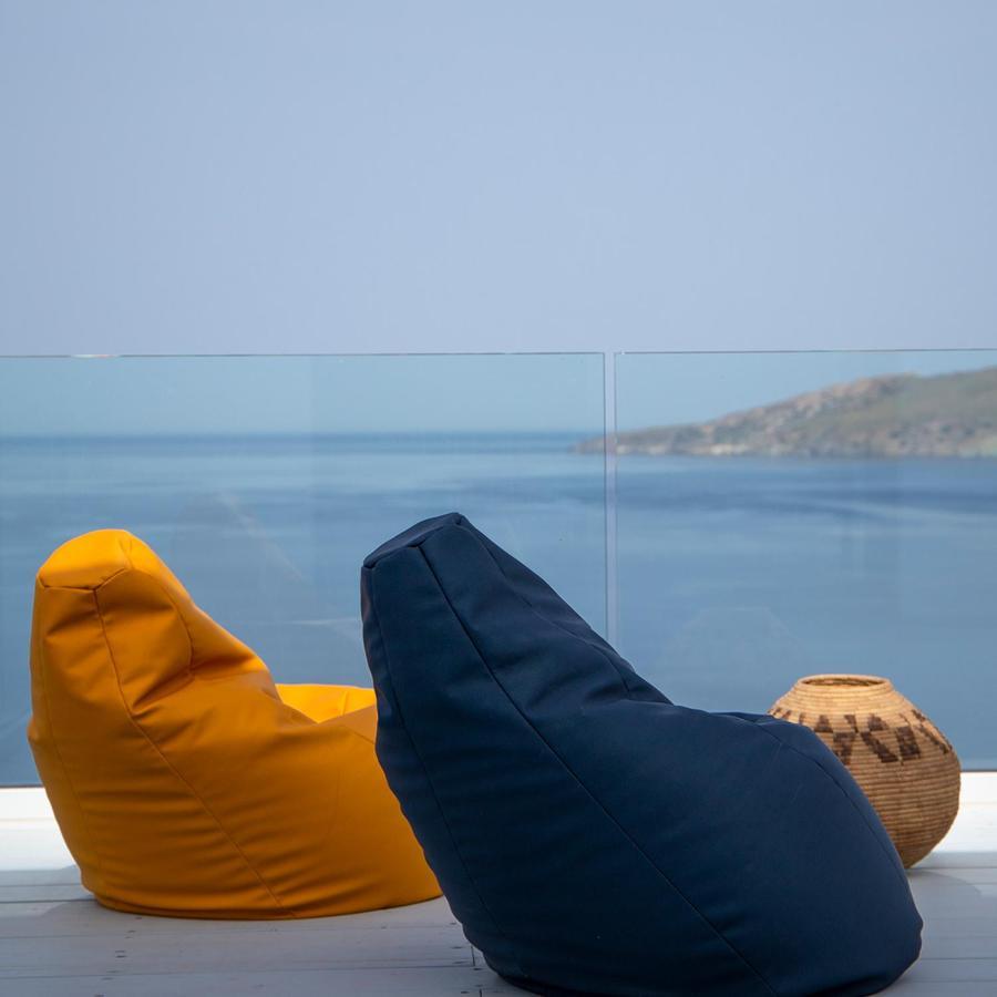 Blue Frames Summer House Villa *