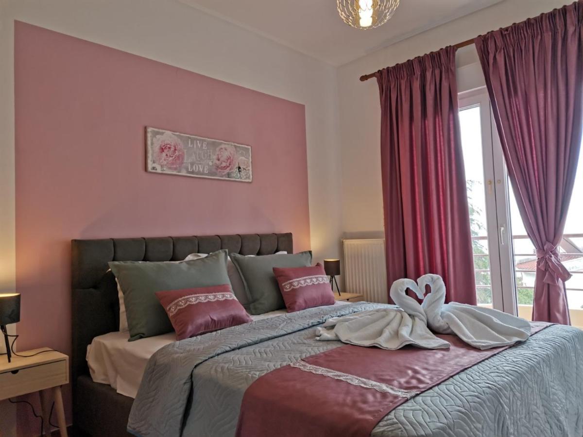 Evris House 1 *