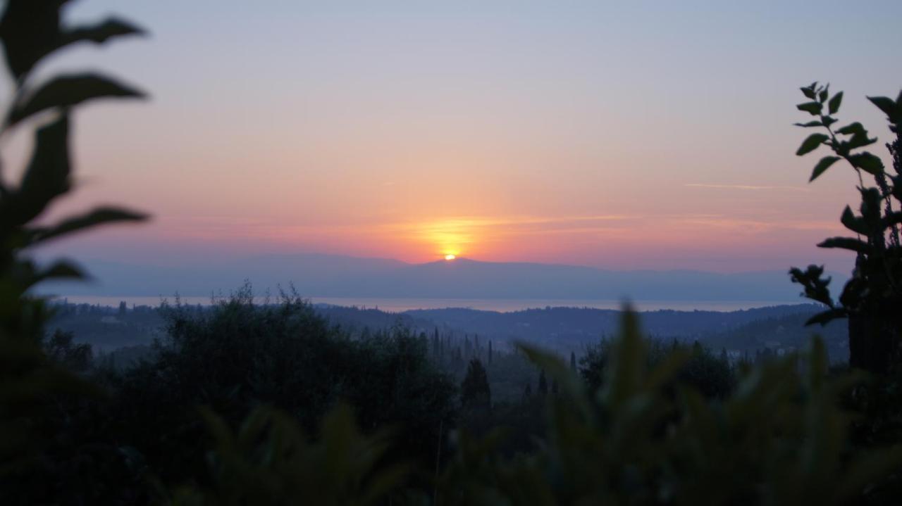 Corfu Luxury Apartment, Tranquility, Mountain & Sea Views *