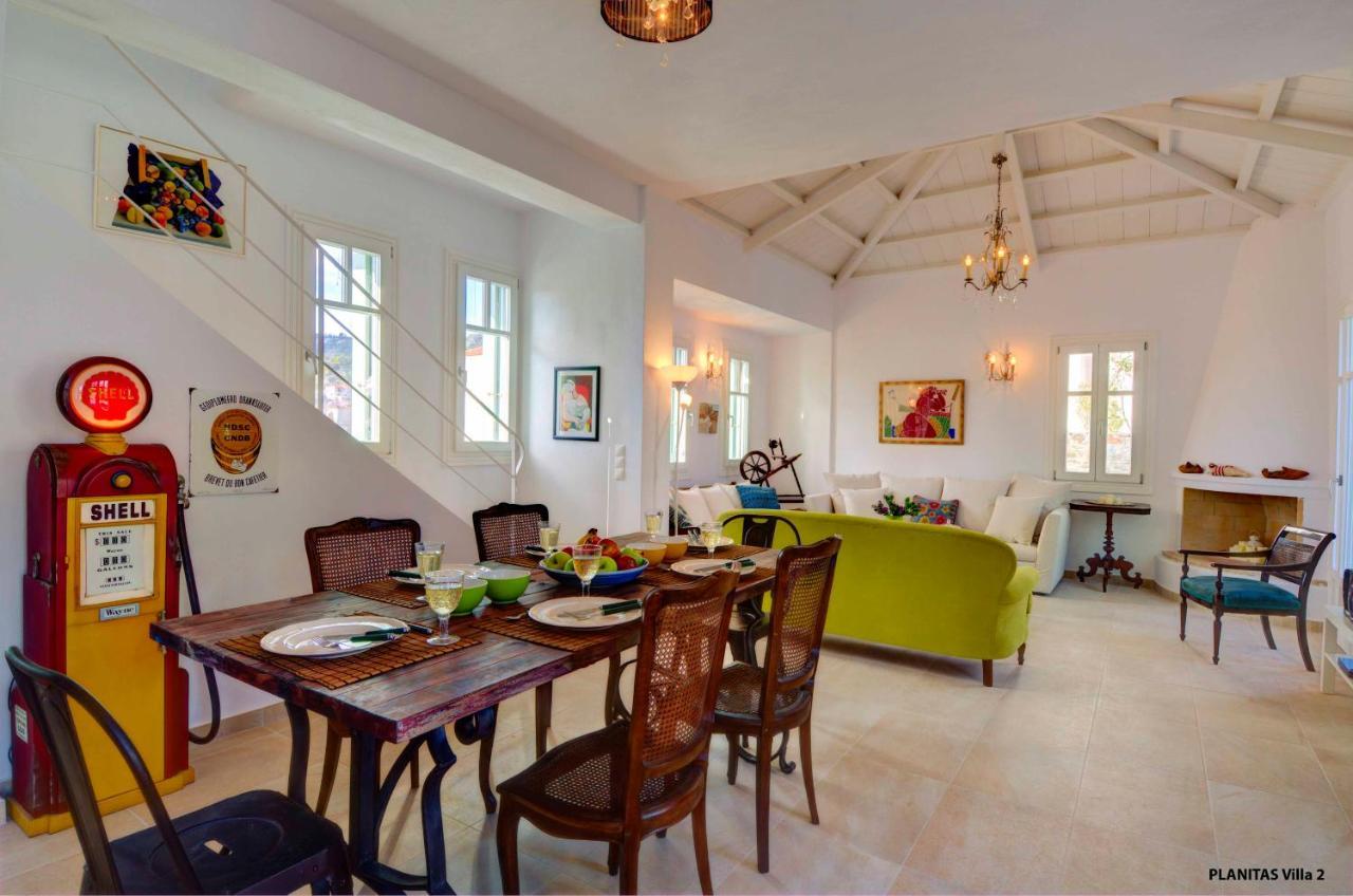 Planitas Villa