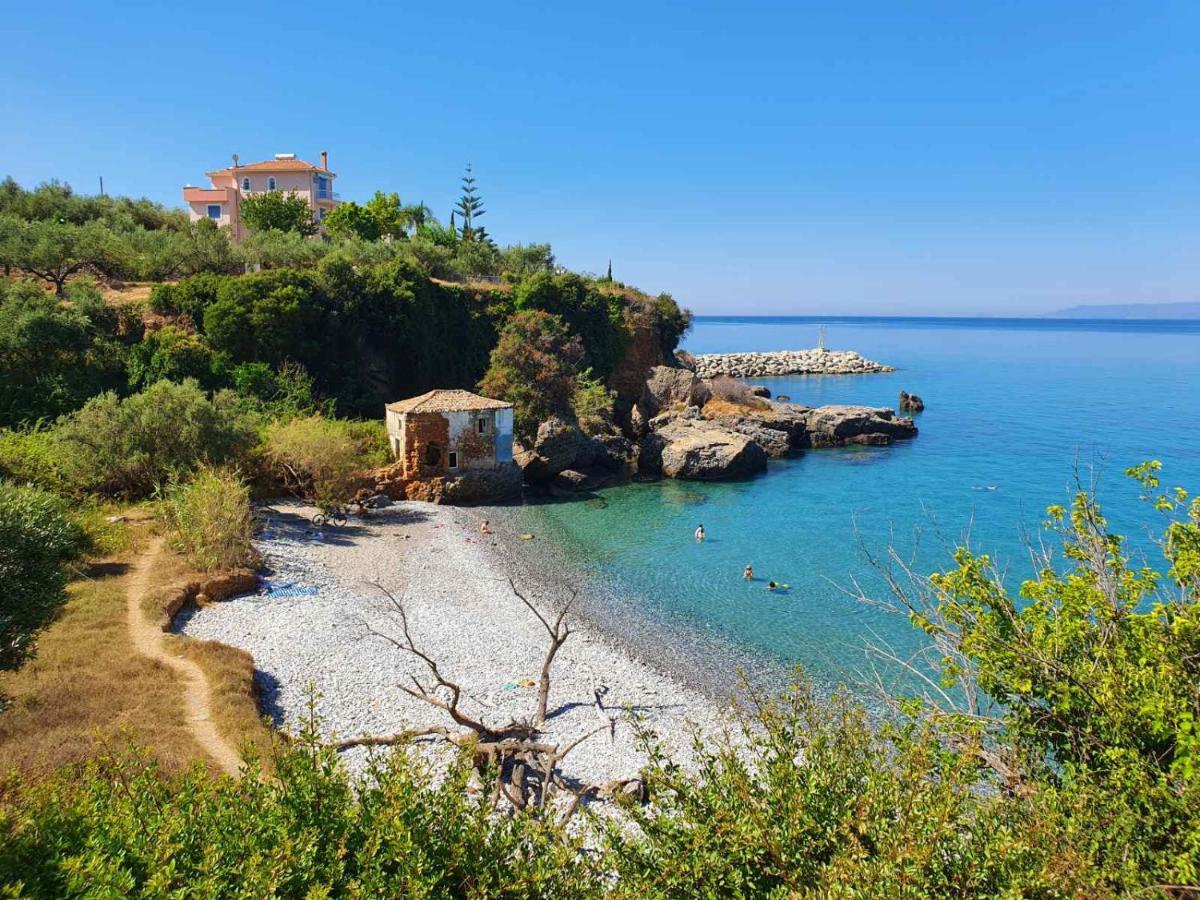 Gkionis * Kalamata