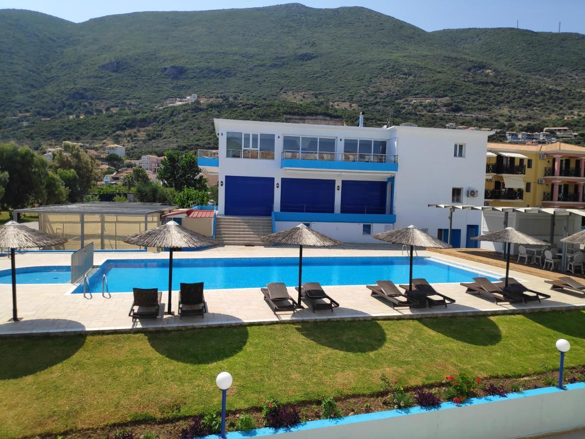 Surf 2* Vasiliki (Lefkada)