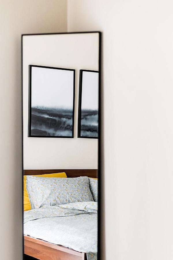 B12 New & Modern Seafront Apartment *