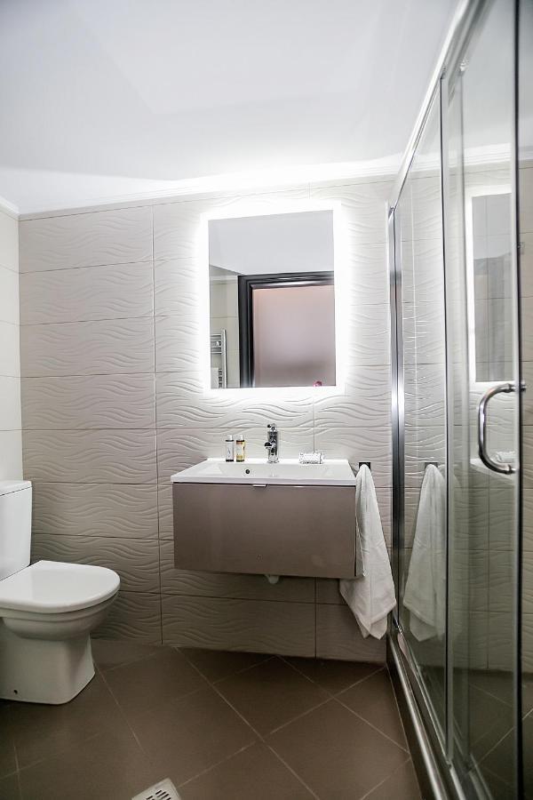 Apartment B12 New & Modern Seafront