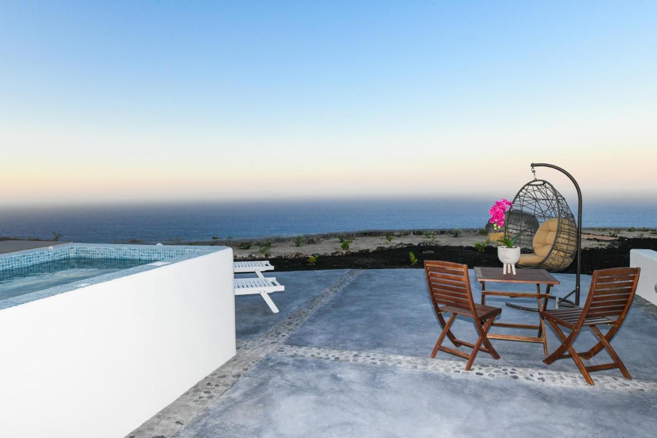 Luxe Efis Sea View 4 & 4 Prive Jacuzzi Villa