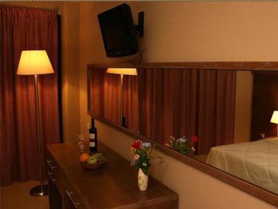 Valley Village Hotel
