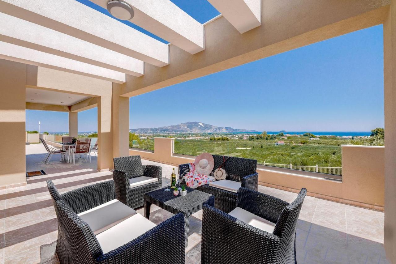 Hill Families Only Villa *