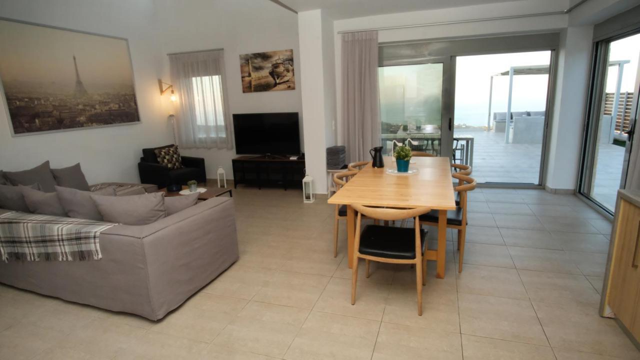 Eva East, With Infinity Pool & And Panoramic Sea View