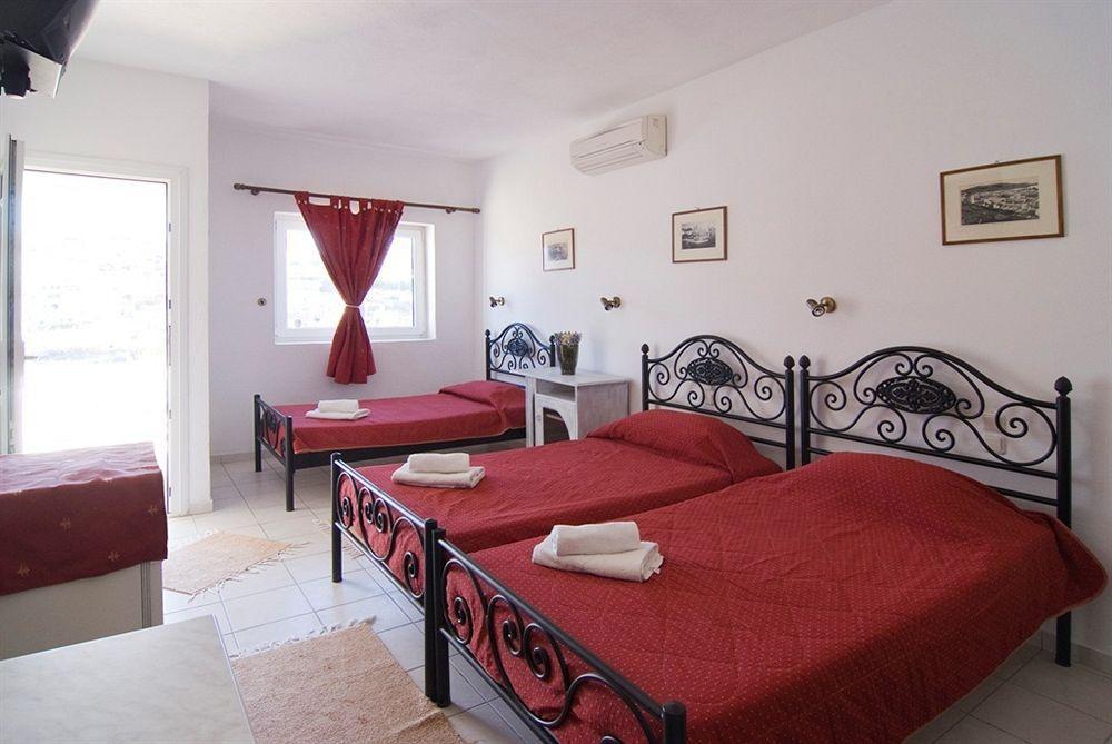 Hotel Akrotiraki 2*