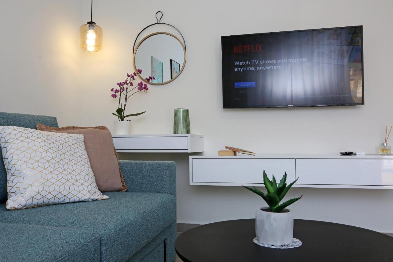 Apartment Under The Aqueduct Boutique House Kavala