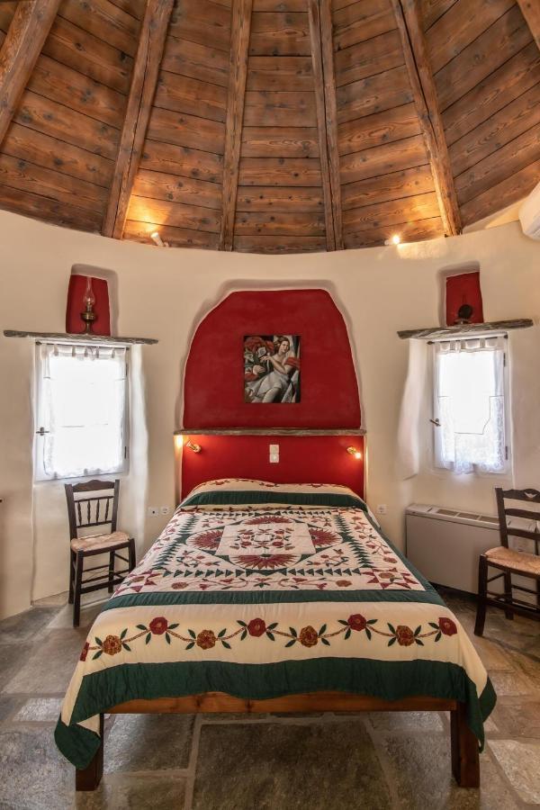 Holiday home Old Windmill In Village Triandaros (Tinos)