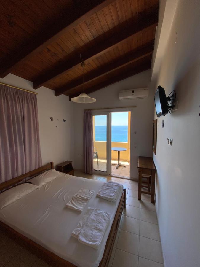 Eolia Beachfront Apartment