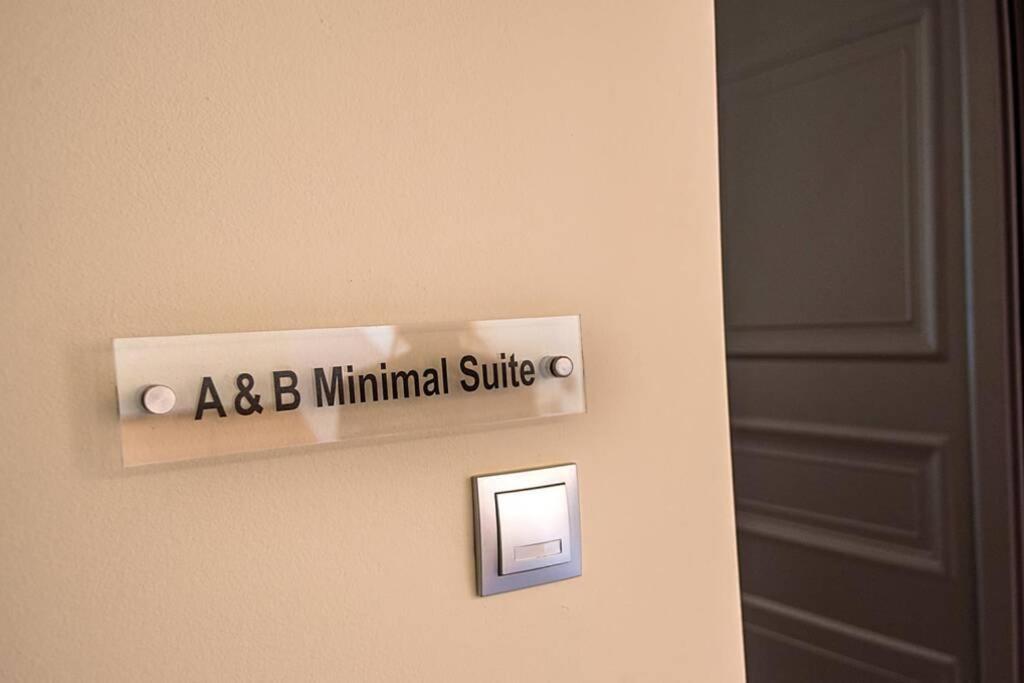 A & B Minimal With Sea View In Apartment *