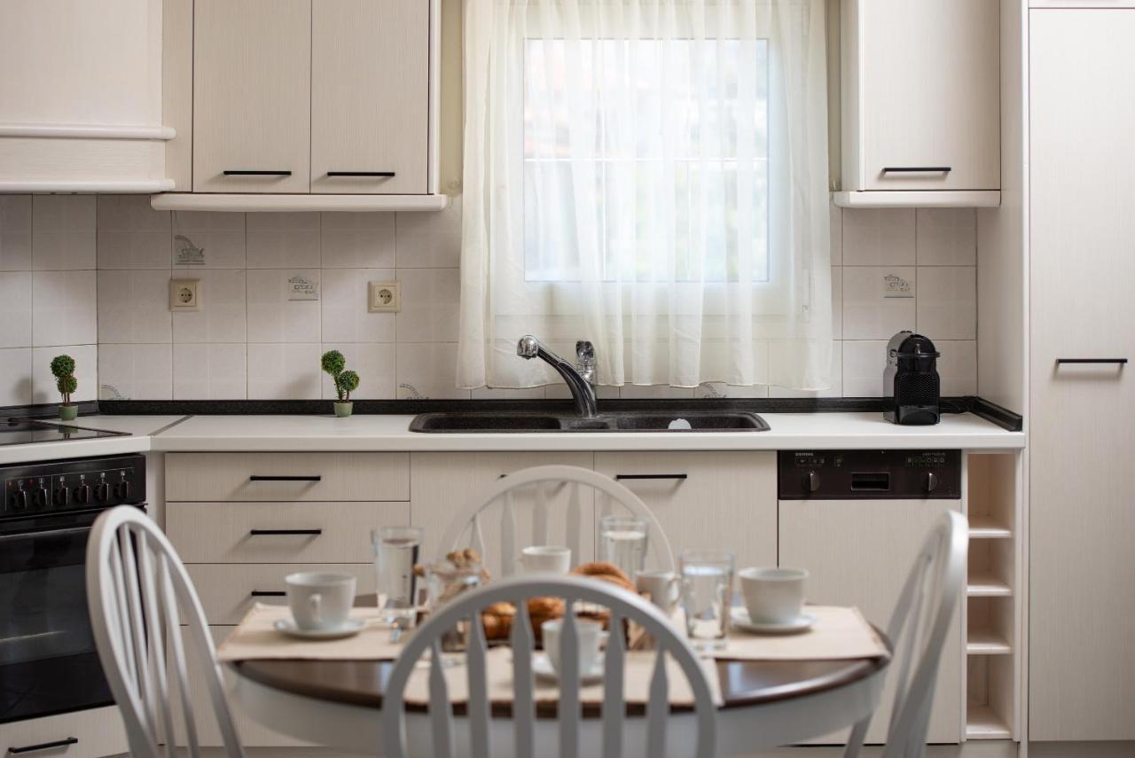 Olenia Luxury 4 Apartment *