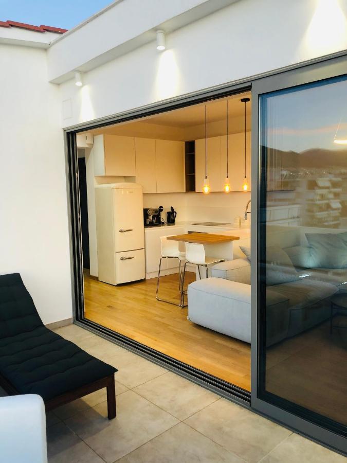 Amazing At Glyfada With Sea View & Jacuzzi Athens