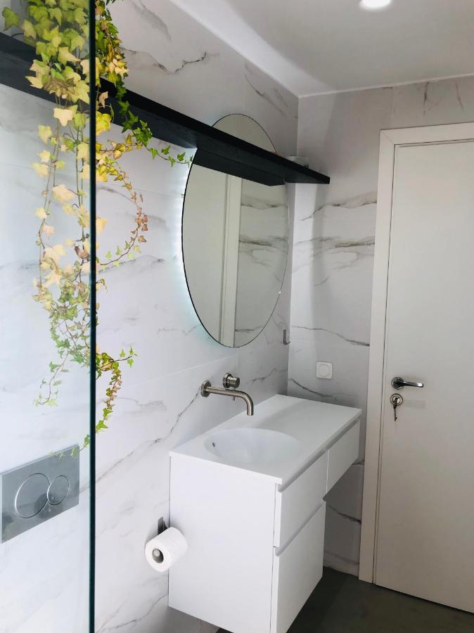 Apartment Amazing At Glyfada With Sea View & Jacuzzi