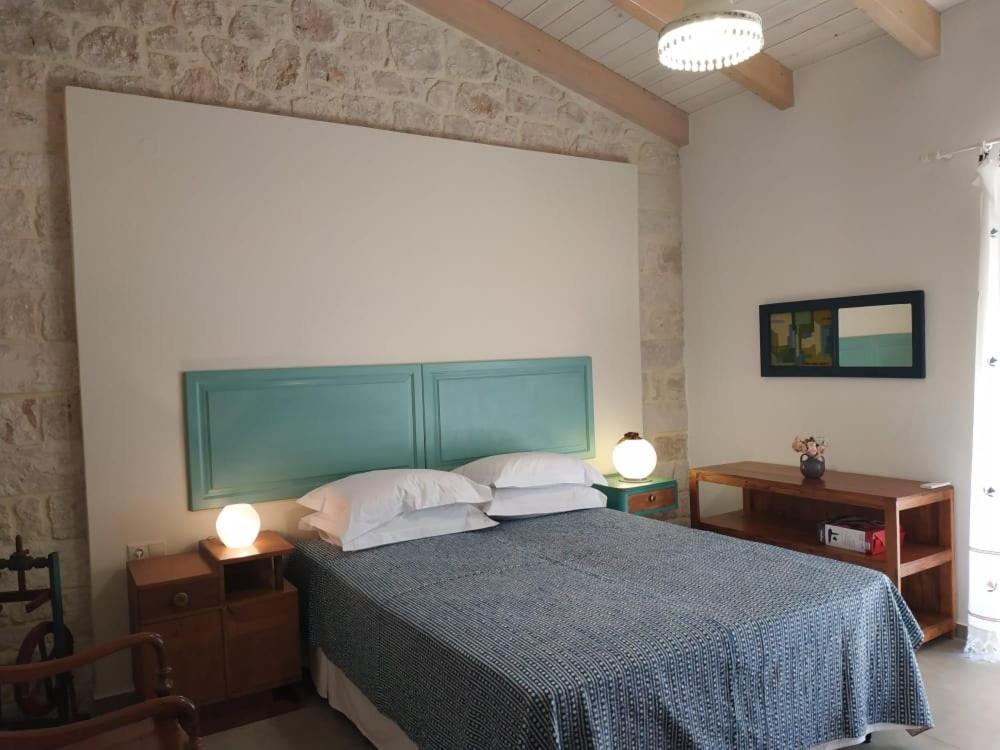 Casa Spanos * Vederoi