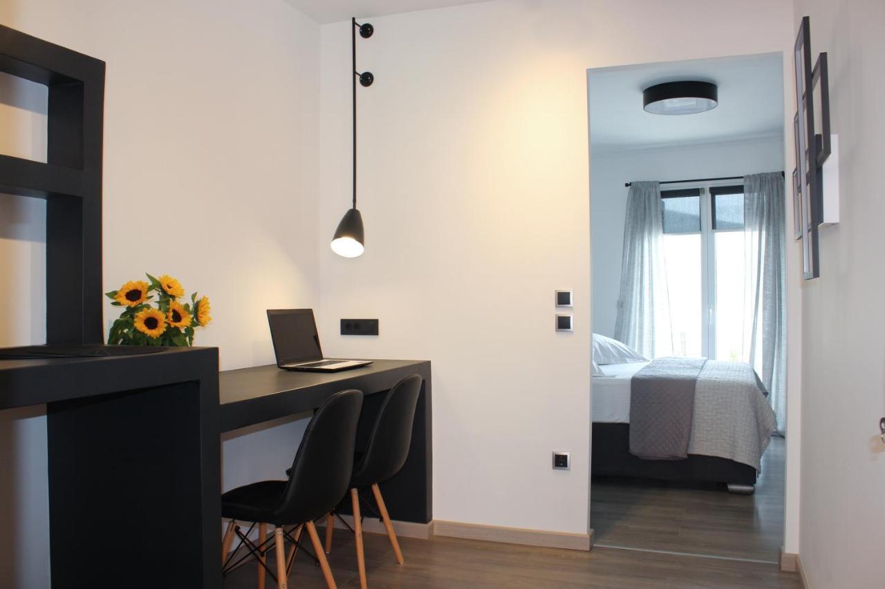 A & B Minimal With Sea View In
