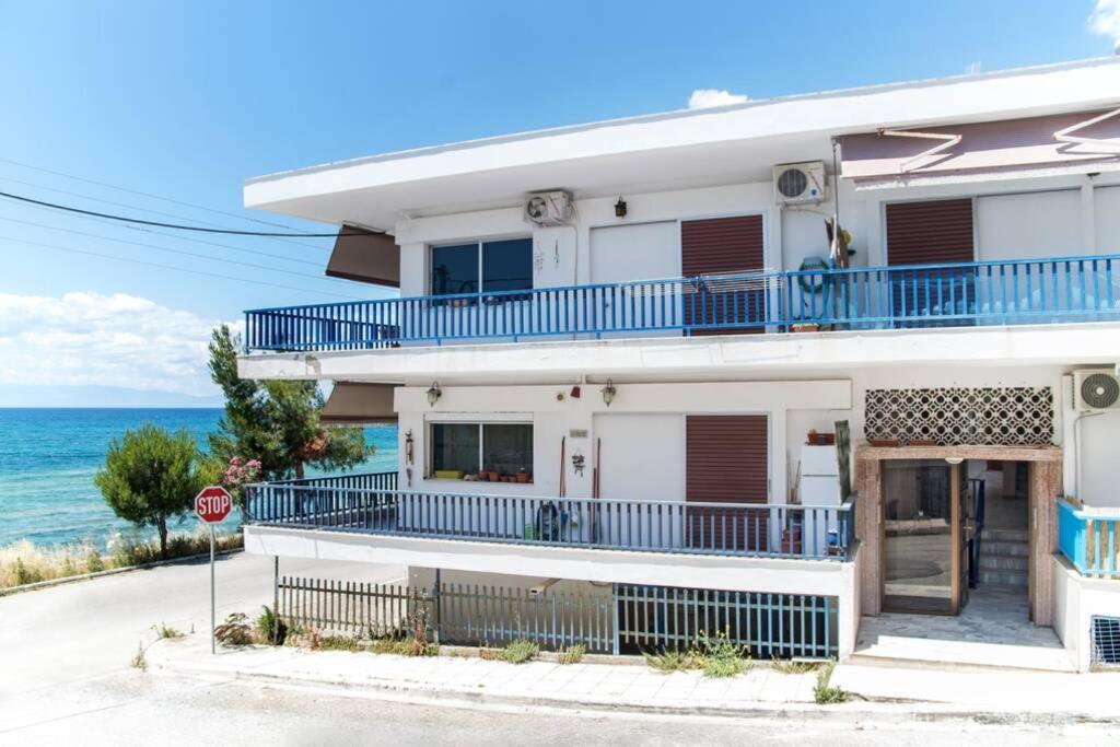 Seafront 2 Bedrooms * Nea Iraklia