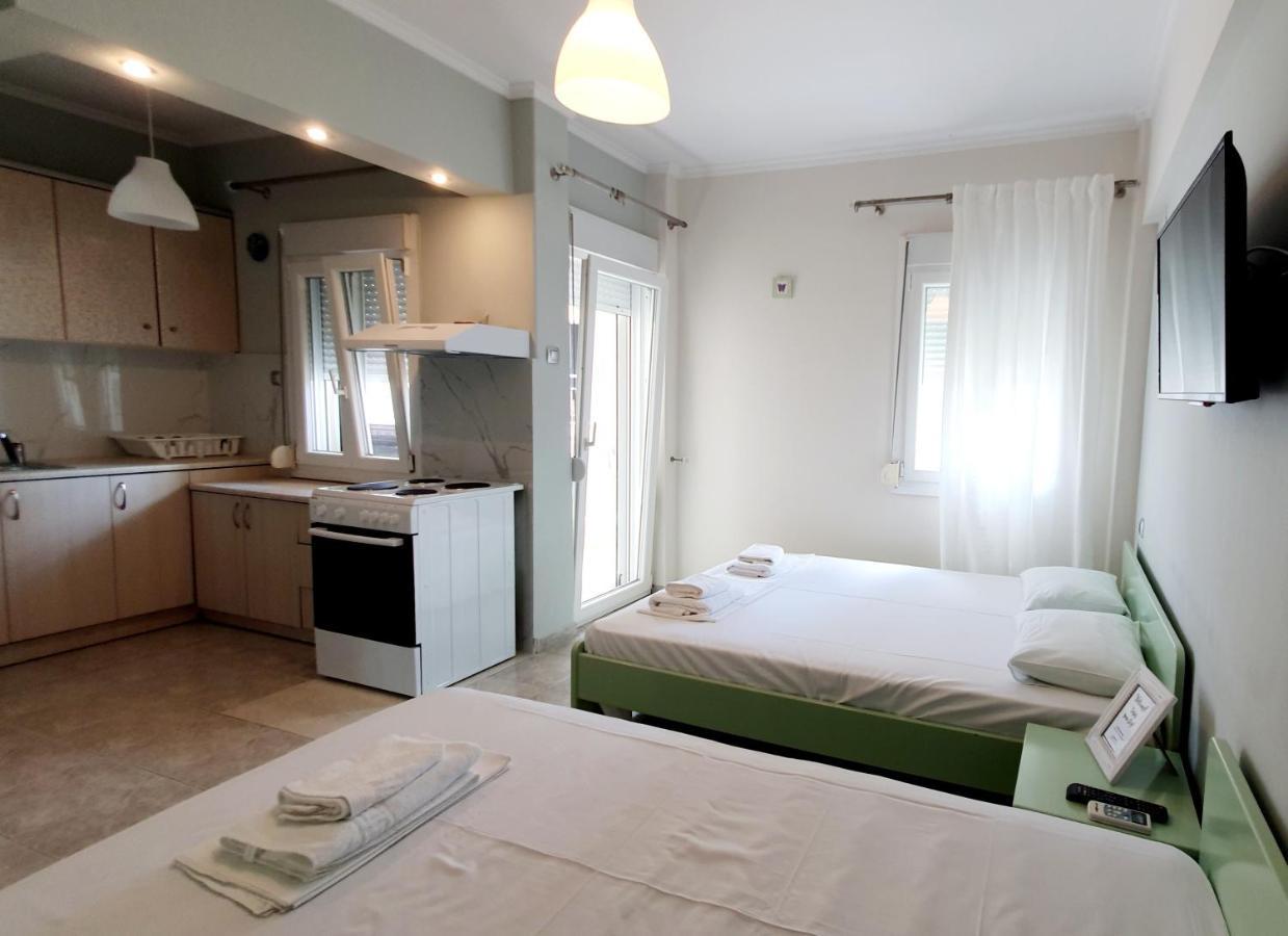 Apartment Seaside Luxury By Sarigianni
