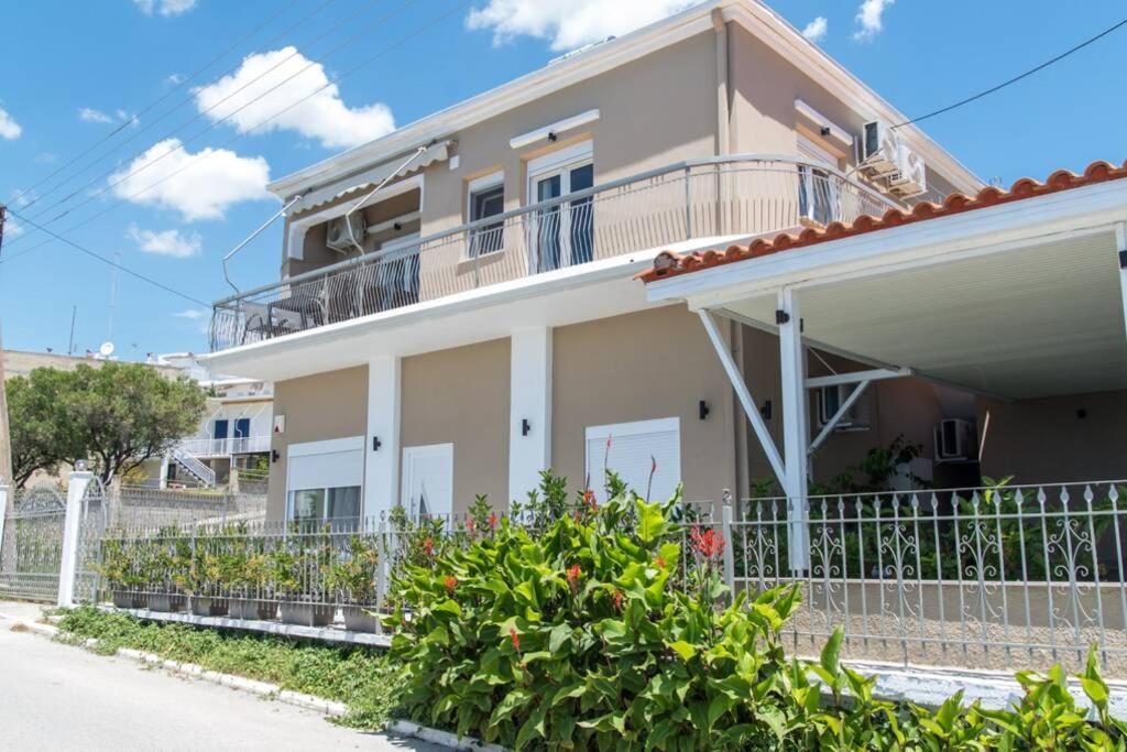 Endless Sea View House
