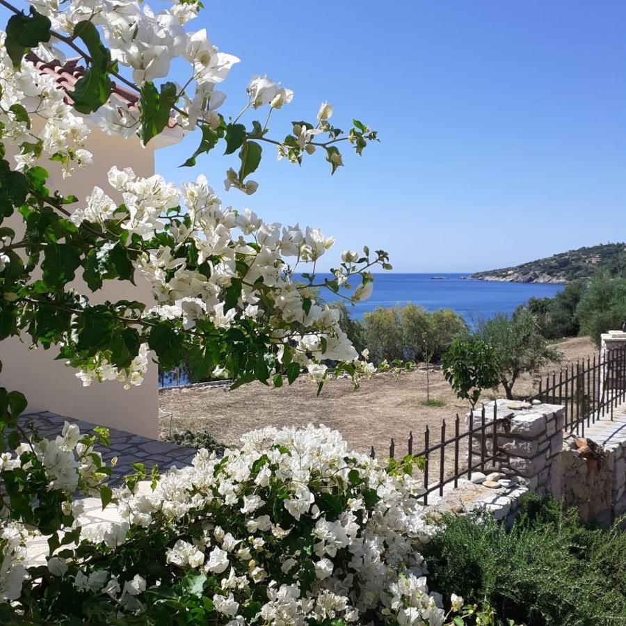 Seafront With Direct Access * Koroni (Messinia)