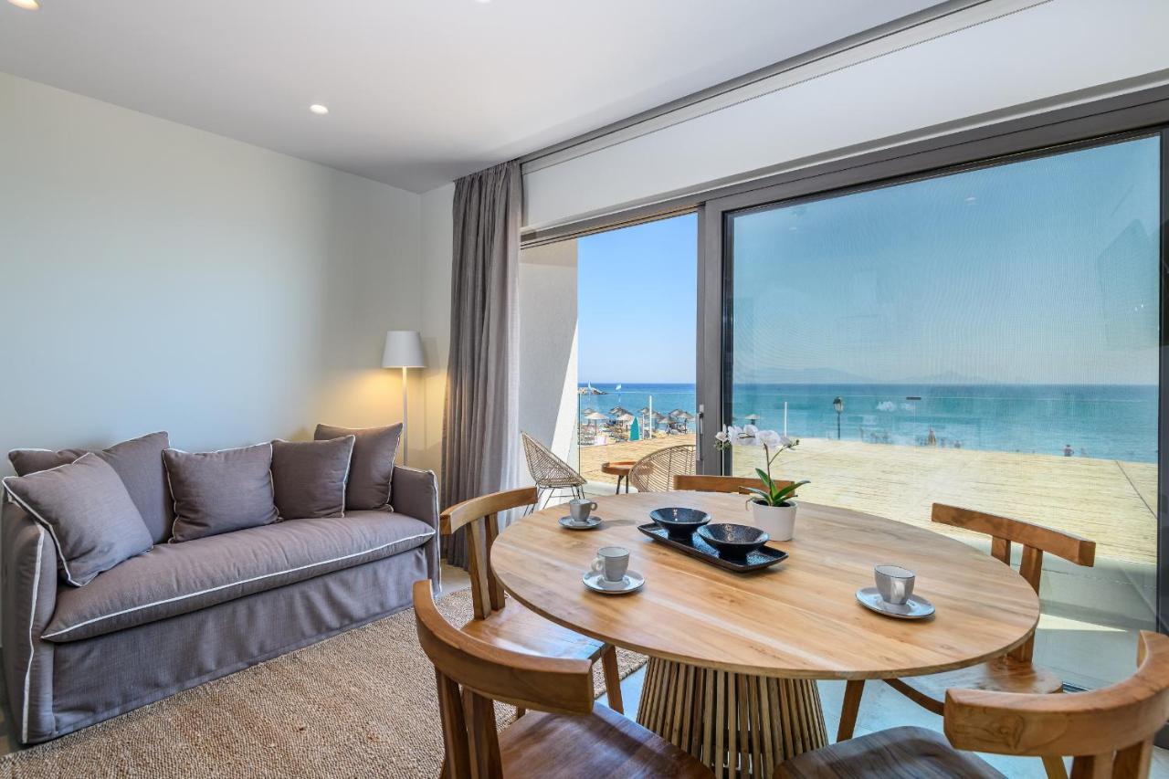 Noa Beachfront Apartment
