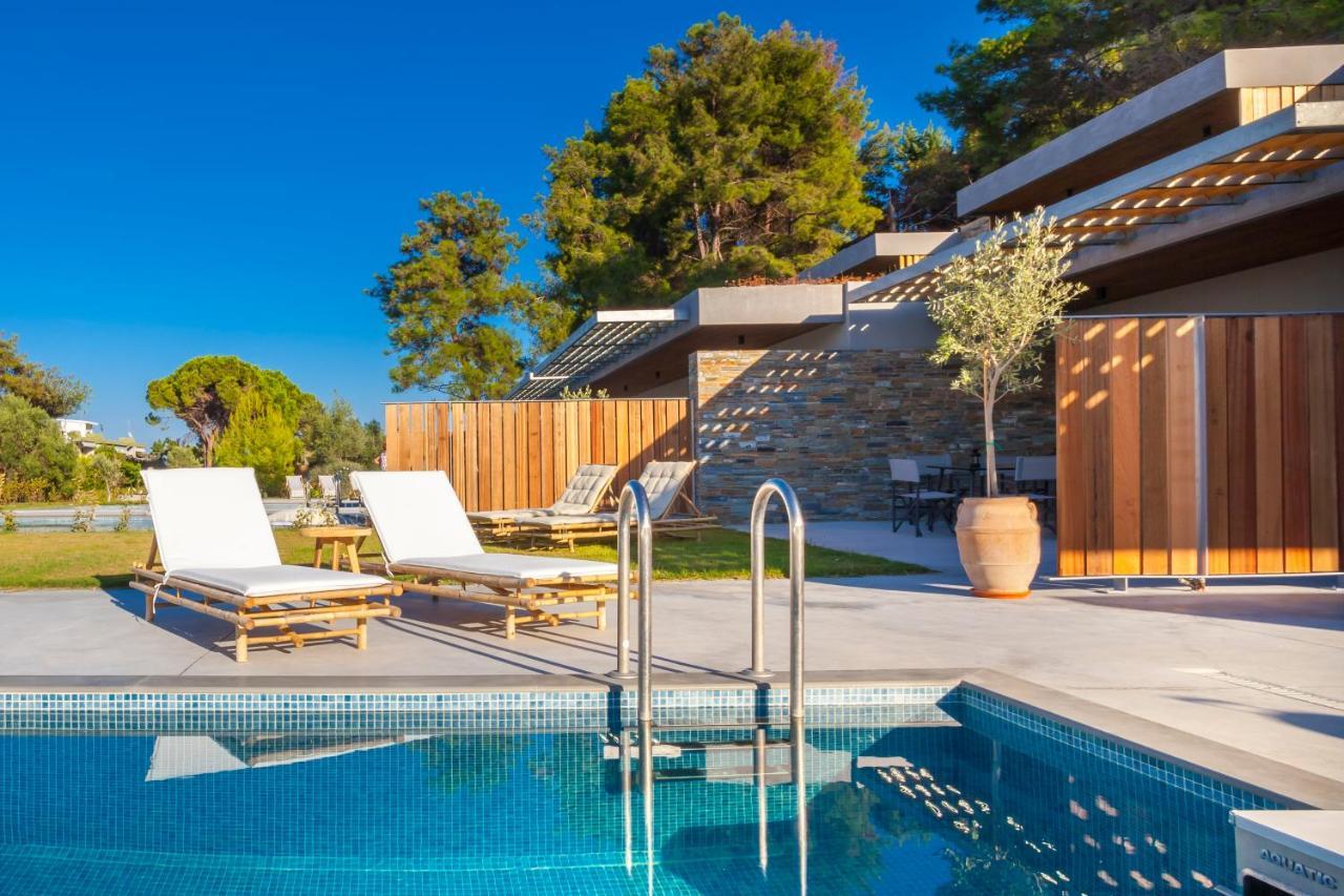 Olive White Villa *