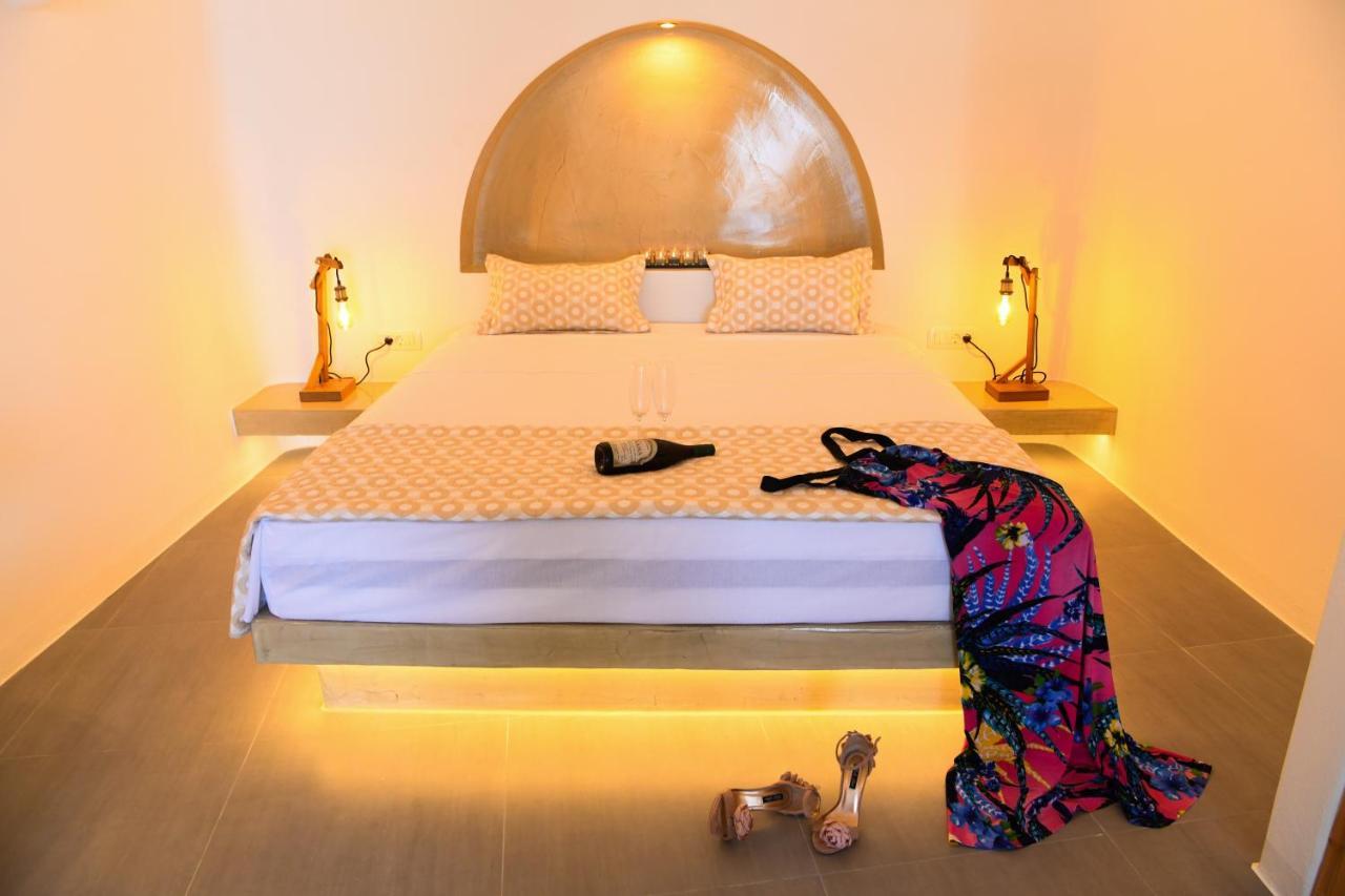 Luxe Efis Sea View 4 & 4 Prive Jacuzzi Villa Imerovigli (Santorini)