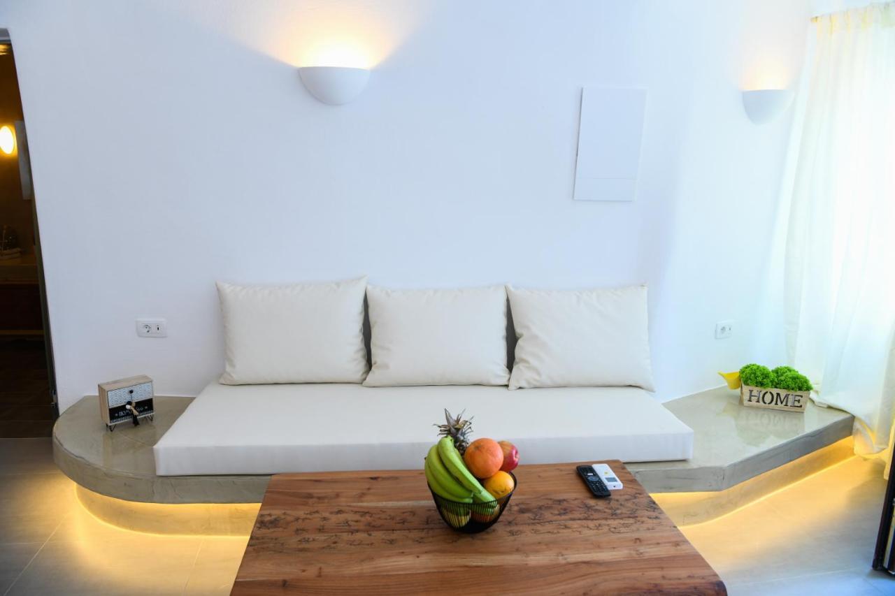 Luxe Efis Sea View 4 & 4 Prive Jacuzzi Villa Imerovigli (Santorini)