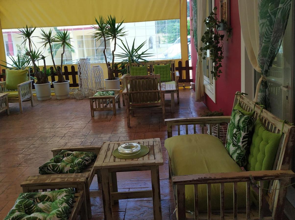 Damia Apts Aparthotel 2*