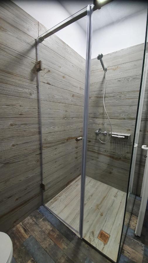 Trollhouse Villa, Golden Chrisi Akti (Paros)