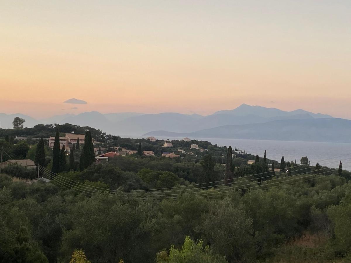 Jalna By Air Vitesse - Stunning Sea & Mountain Views With Pool -