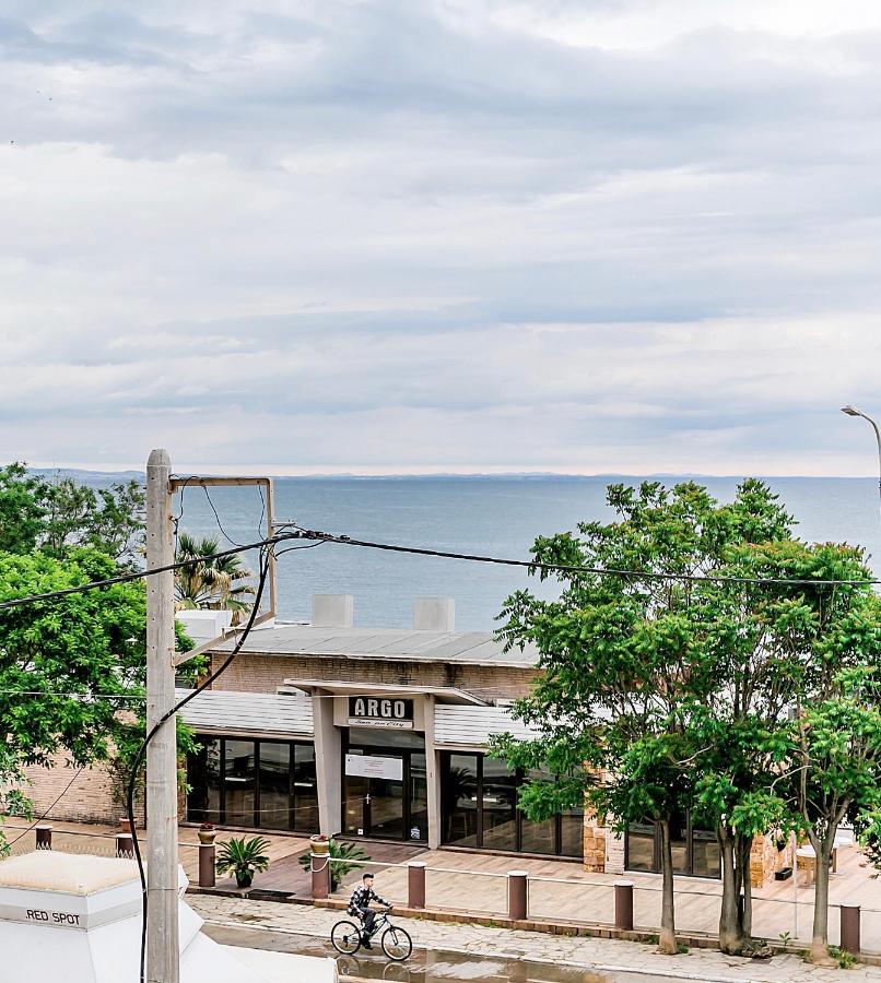 B12 New & Modern Seafront Alexandroupoli