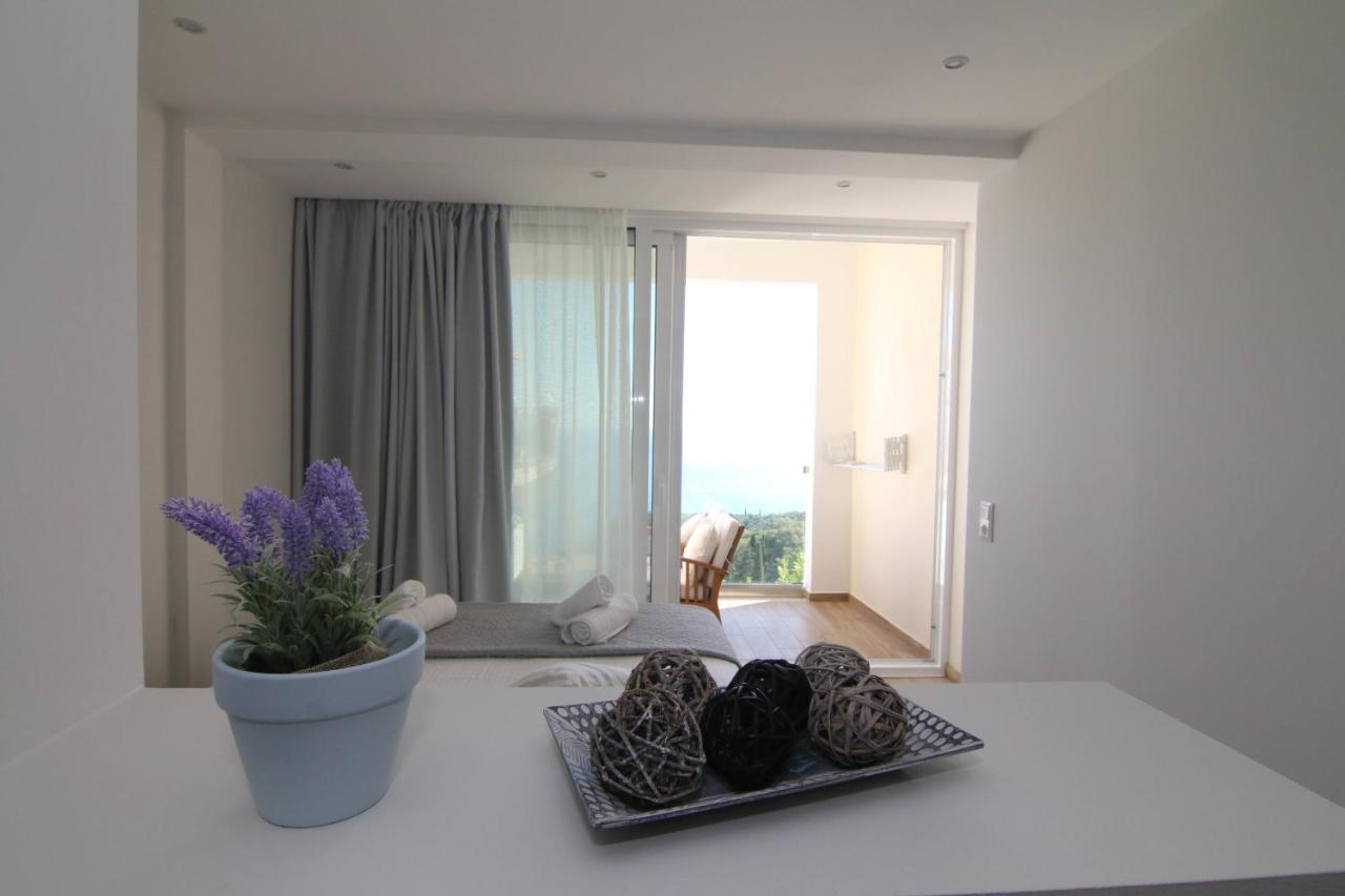 Deluxe Apartment *