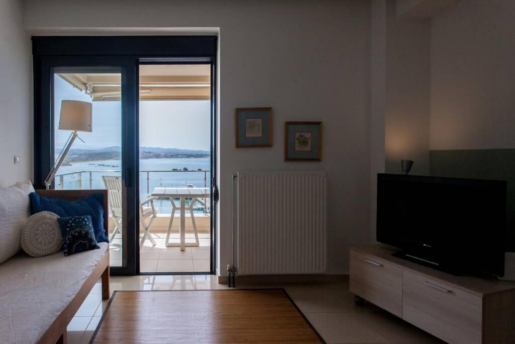 Apartment Sea & Town Getaway