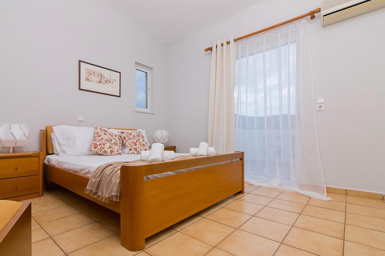 Theros Premium In Heraklion Villa *