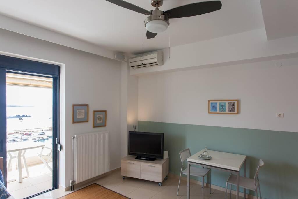 Sea & Town Getaway Apartment