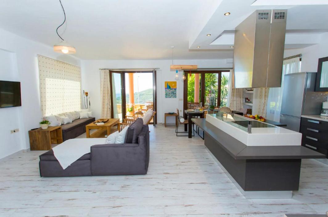 Amaryllis House Apartment Parga